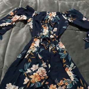 Flowered sugarless dress